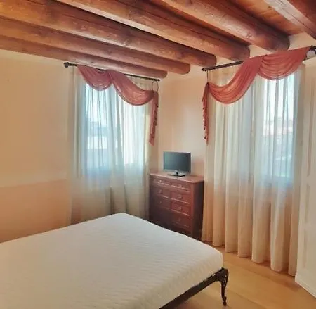 Pederobba Suite